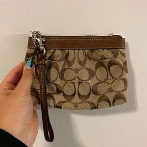 REAL COUCH WRISTLET/COIN PURSE